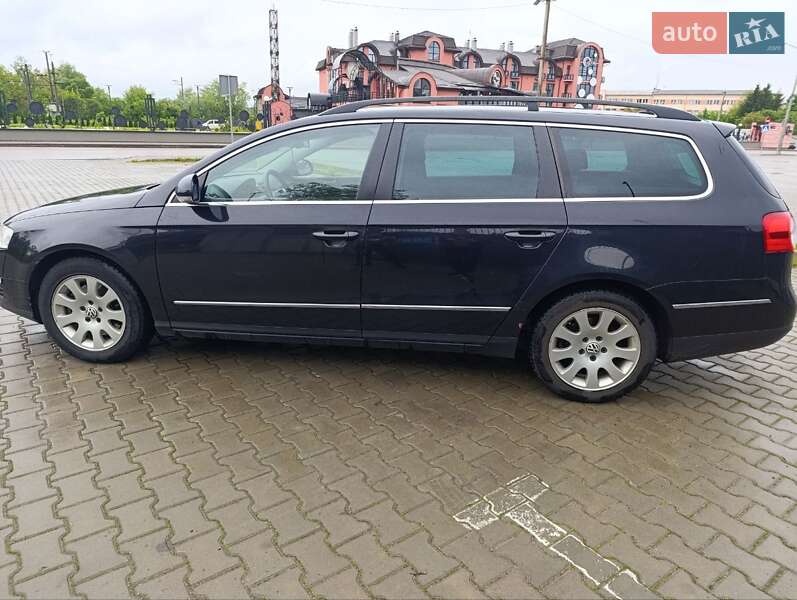 Універсал Volkswagen Passat 2010 в Дрогобичі