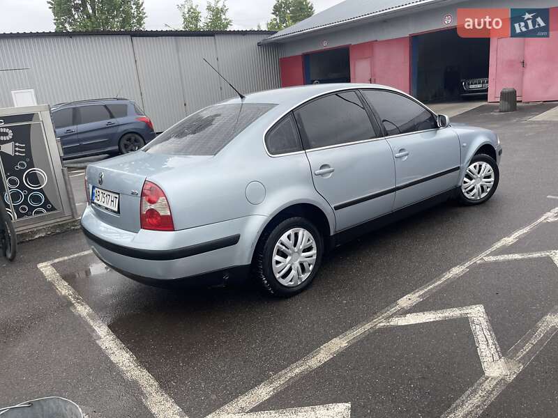 Седан Volkswagen Passat 2002 в Вінниці
