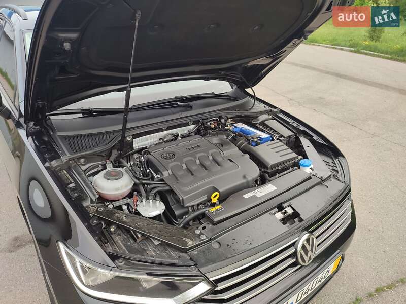 Универсал Volkswagen Passat 2019 в Бердичеве