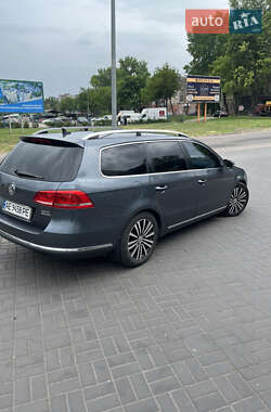 Універсал Volkswagen Passat 2012 в 