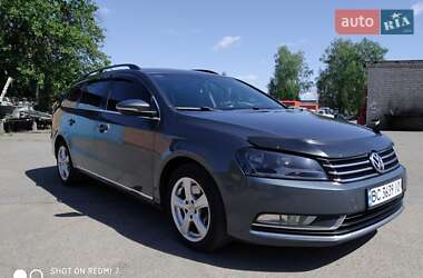 Універсал Volkswagen Passat 2011 в Черкасах