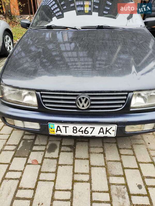 Седан Volkswagen Passat 1994 в 