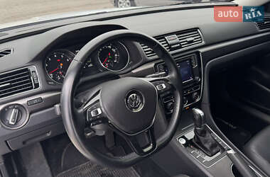 Седан Volkswagen Passat 2018 в 