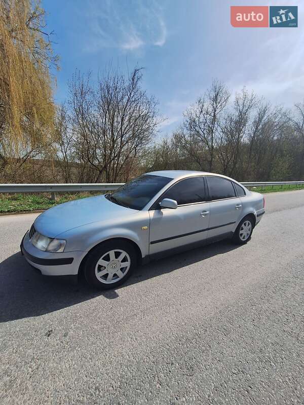 Седан Volkswagen Passat 1999 в Тернополе