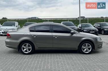 Седан Volkswagen Passat 2013 в 