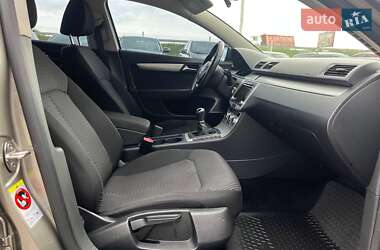 Седан Volkswagen Passat 2013 в 