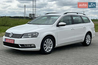 Універсал Volkswagen Passat 2011 в Луцьку