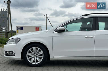 Універсал Volkswagen Passat 2011 в 