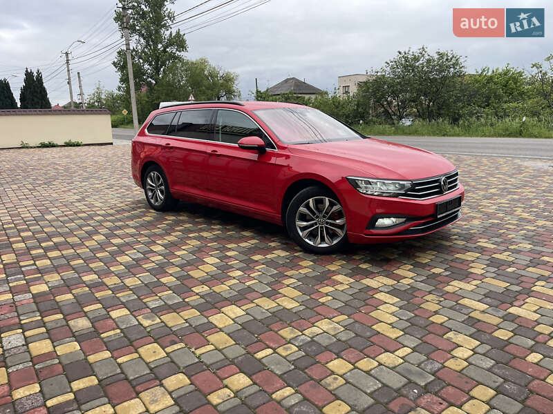 Універсал Volkswagen Passat 2021 в 