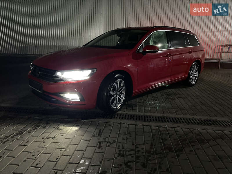 Универсал Volkswagen Passat 2021 в Виноградове фото 15 Универсал Volkswagen Passat 2021 в Виноградове