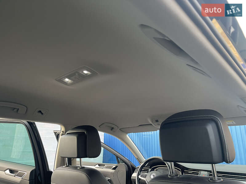Універсал Volkswagen Passat 2019 в Рівному