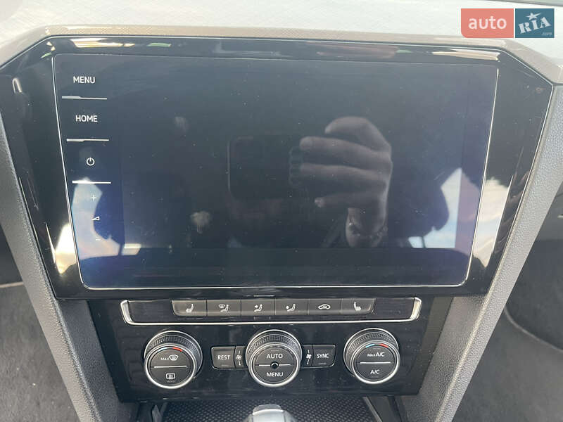 Універсал Volkswagen Passat 2019 в Рівному