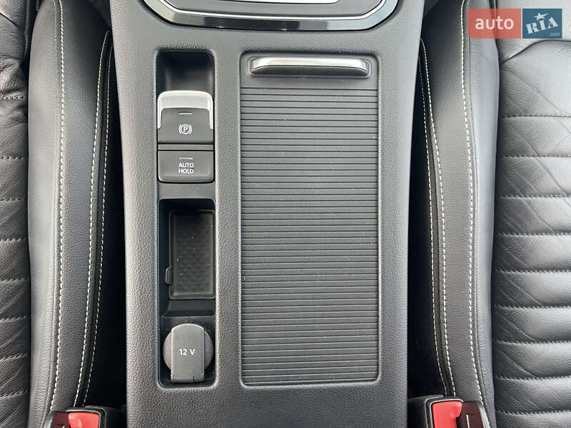 Універсал Volkswagen Passat 2019 в Рівному