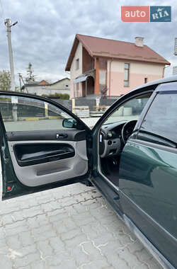 Седан Volkswagen Passat 1999 в 