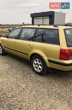 Универсал Volkswagen Passat 1998 в 
