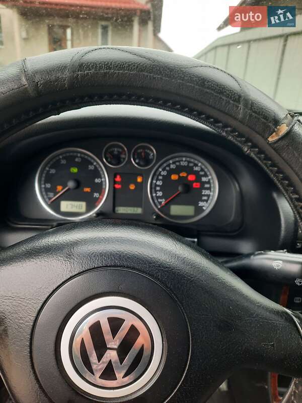 Седан Volkswagen Passat 2002 в Ивано-Франковске