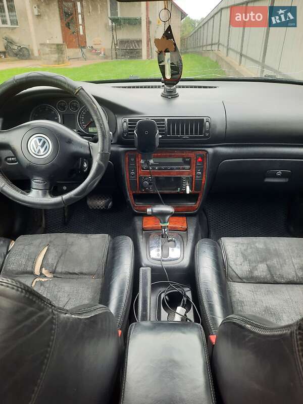 Седан Volkswagen Passat 2002 в Ивано-Франковске