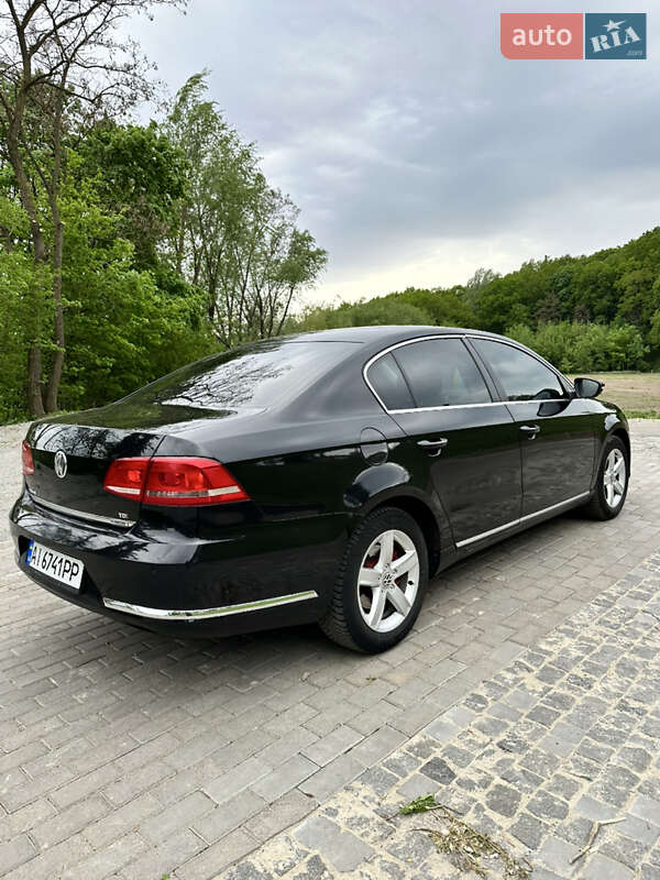 Седан Volkswagen Passat 2011 в Липовій Долині