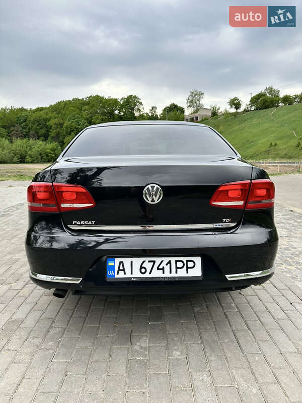 Седан Volkswagen Passat 2011 в Липовій Долині