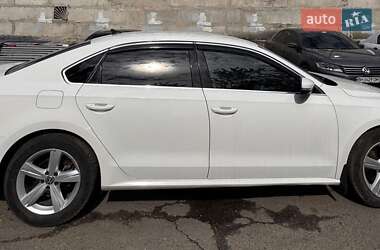 Седан Volkswagen Passat 2012 в 