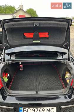 Седан Volkswagen Passat 2005 в Золочеве