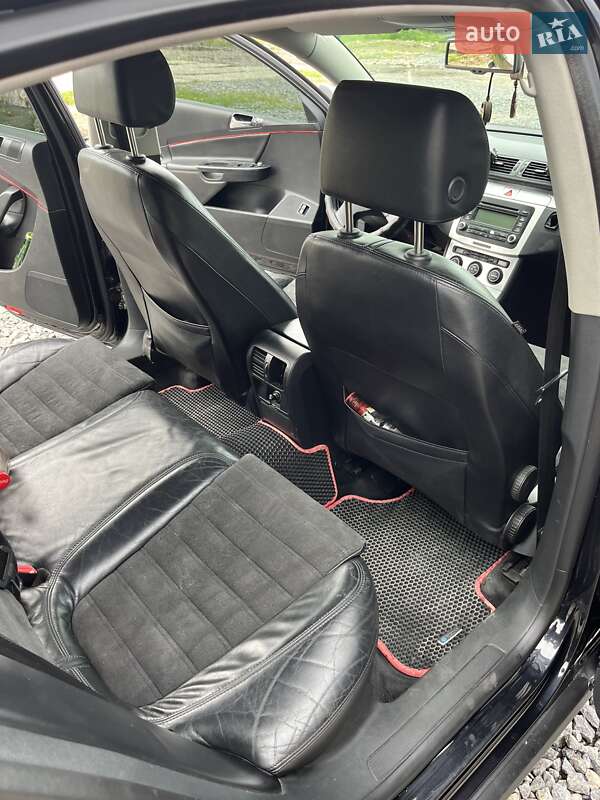 Седан Volkswagen Passat 2005 в Золочеве