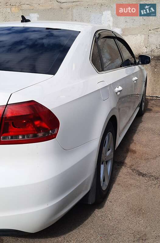 Седан Volkswagen Passat 2012 в Одессе