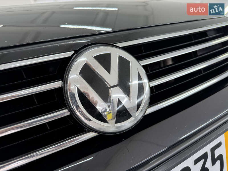 Універсал Volkswagen Passat 2015 в Трускавці