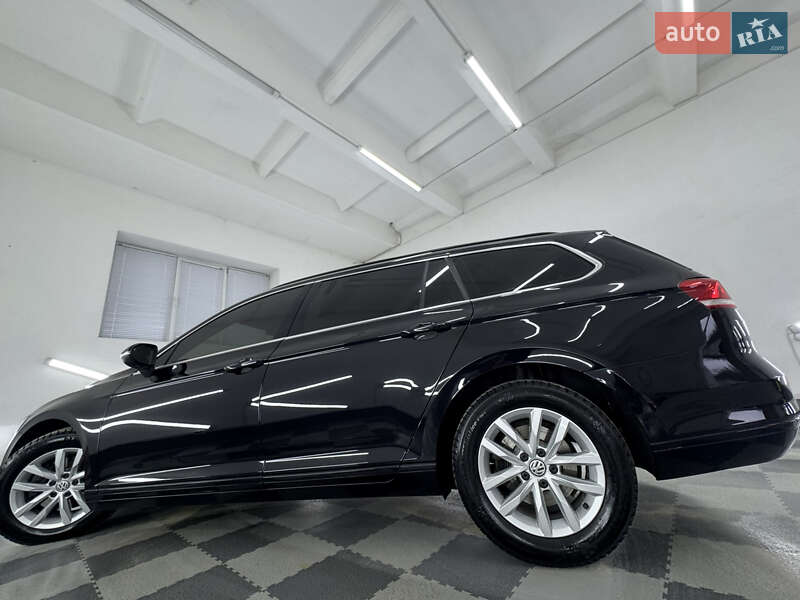 Універсал Volkswagen Passat 2015 в Трускавці