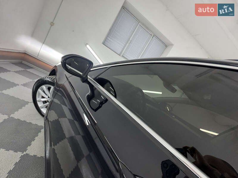 Універсал Volkswagen Passat 2015 в Трускавці