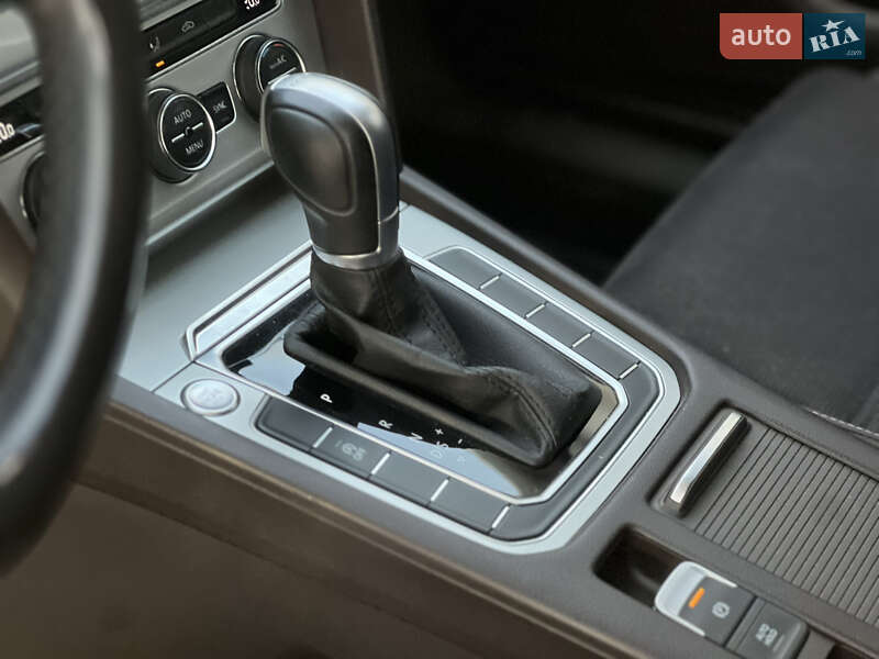 Универсал Volkswagen Passat 2016 в Кропивницком