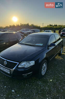 Седан Volkswagen Passat 2006 в Косове