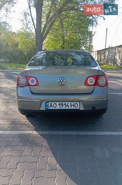 Седан Volkswagen Passat 2006 в 