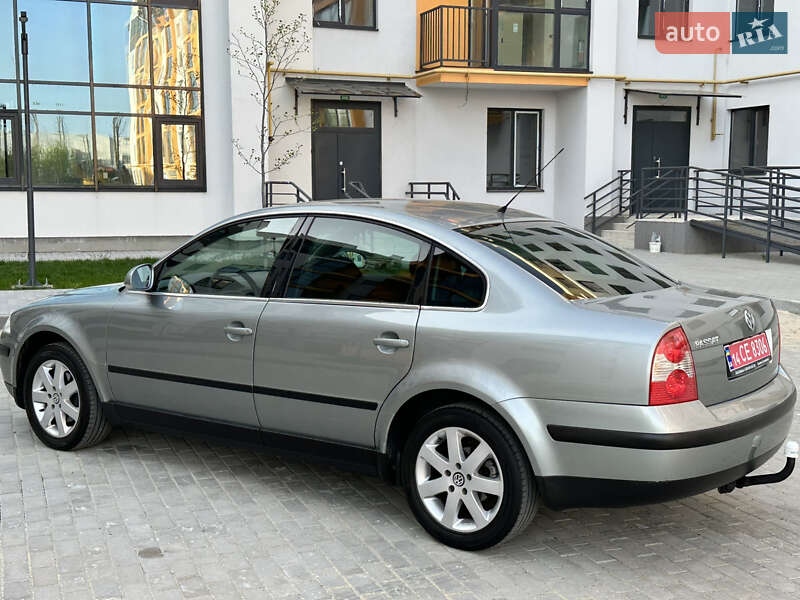 Седан Volkswagen Passat 2004 в Вінниці