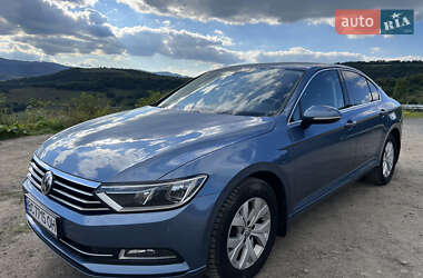 Седан Volkswagen Passat 2015 в Львові