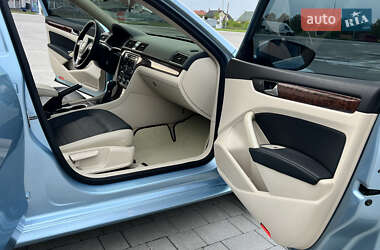 Седан Volkswagen Passat 2012 в 