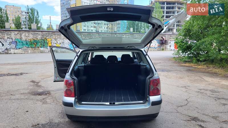 Універсал Volkswagen Passat 2003 в Дніпрі фото 5 Універсал Volkswagen Passat 2003 в Дніпрі