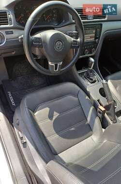 Седан Volkswagen Passat 2014 в 