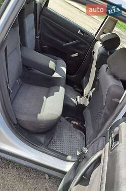 Седан Volkswagen Passat 1999 в 