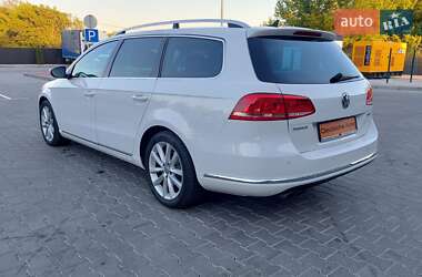 Універсал Volkswagen Passat 2012 в 