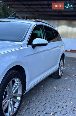 Универсал Volkswagen Passat 2015 в Харькове