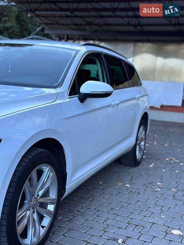 Універсал Volkswagen Passat 2015 в Харкові