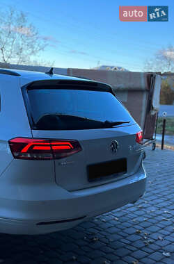 Универсал Volkswagen Passat 2015 в Харькове