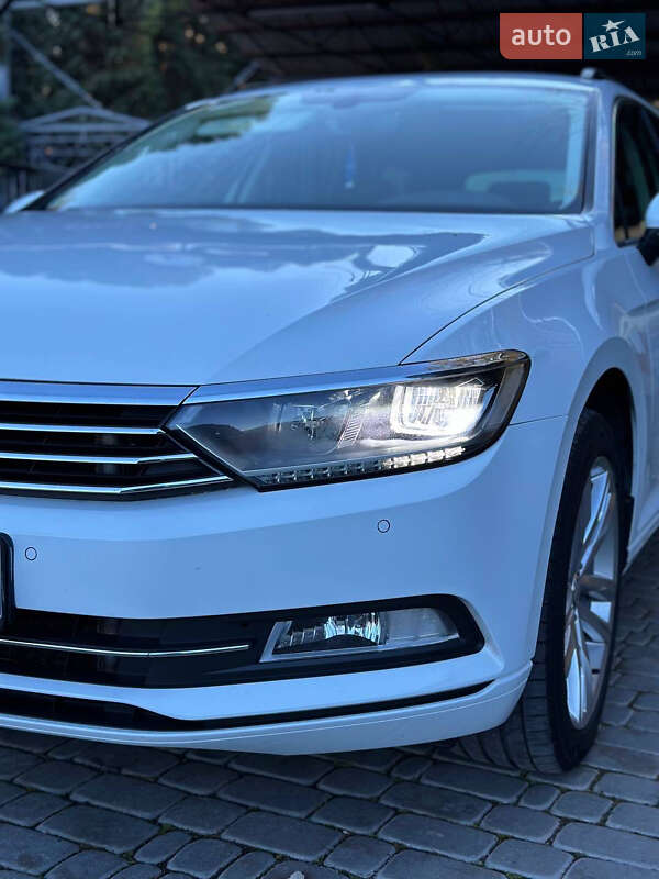 Універсал Volkswagen Passat 2015 в Харкові