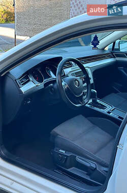 Универсал Volkswagen Passat 2015 в Харькове