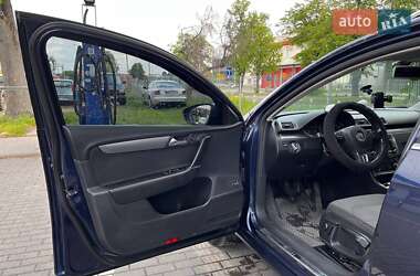 Універсал Volkswagen Passat 2011 в 
