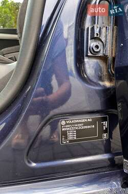 Універсал Volkswagen Passat 2011 в 