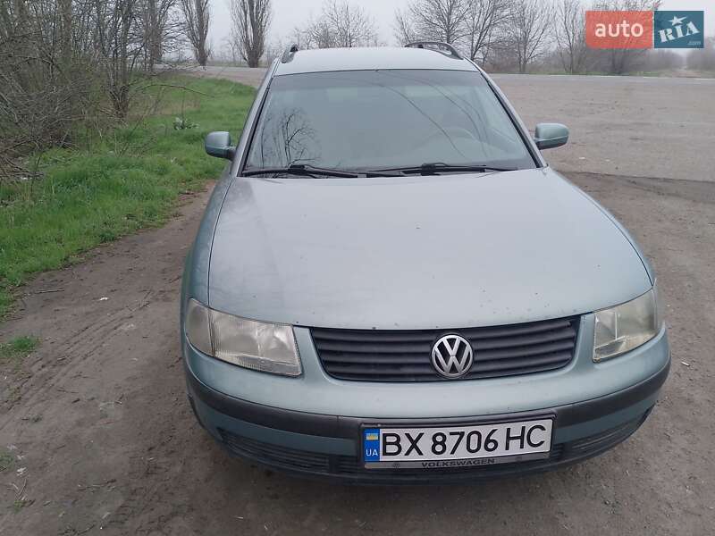 Універсал Volkswagen Passat 1998 в Новому Бузі