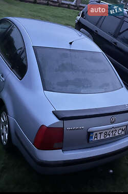 Седан Volkswagen Passat 1999 в 