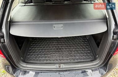 Універсал Volkswagen Passat 2012 в 